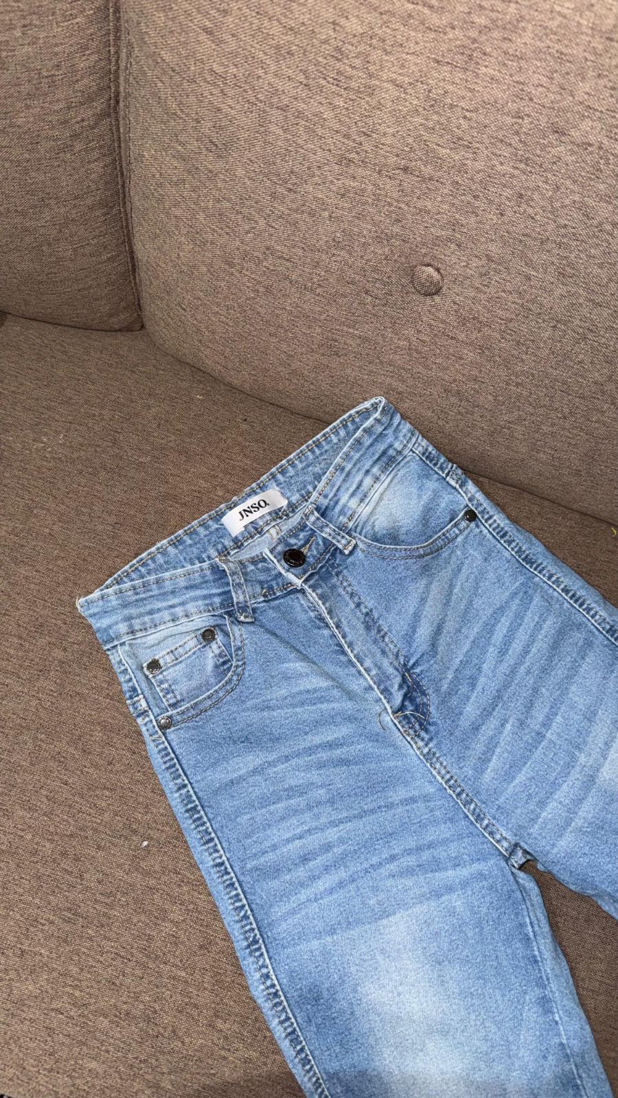 Foto iklan preloved jeans 3