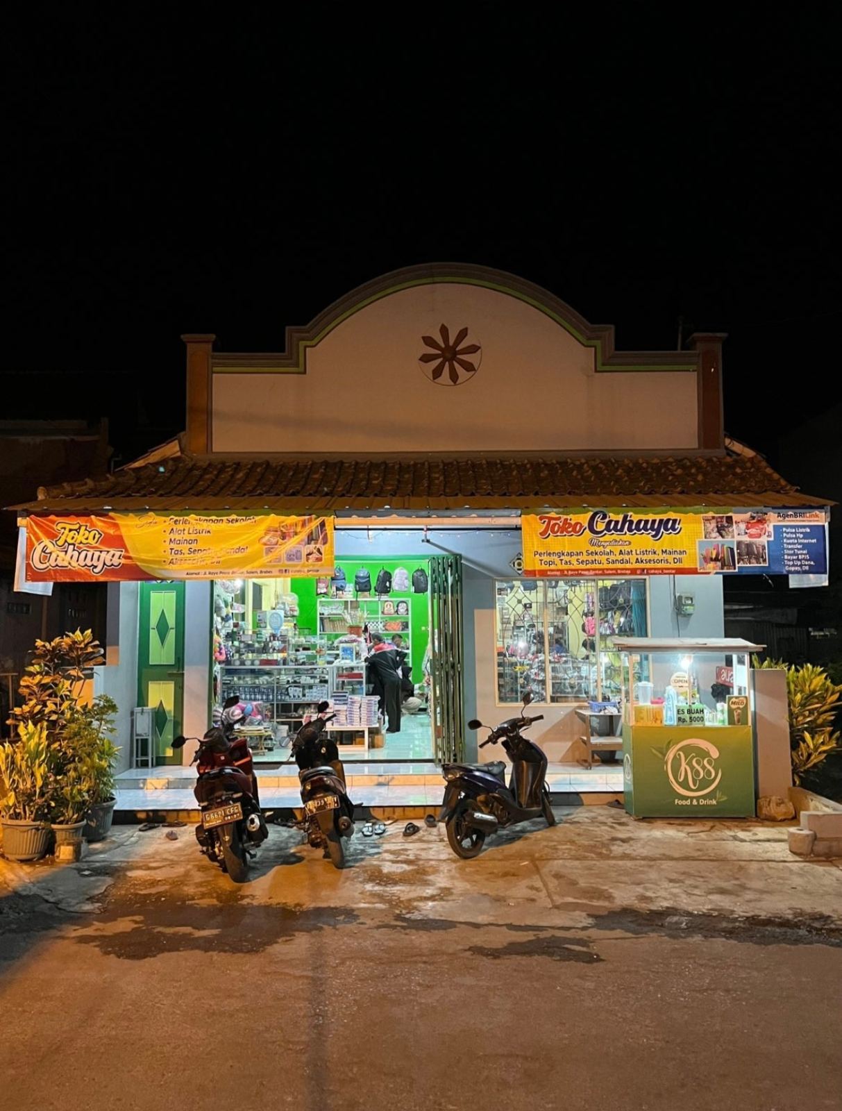 Foto iklan Toko Cahaya 3
