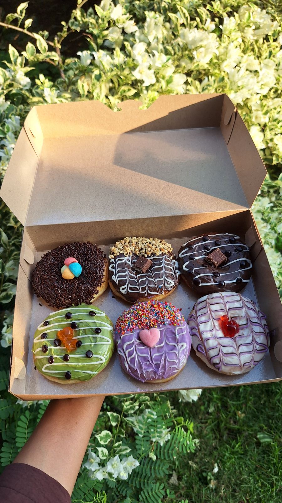 Foto iklan Donat susu dengan toping Glaze 3
